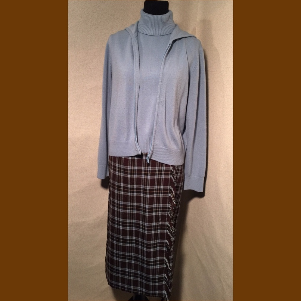 NOUIVEAUX 2 PC TURTLENECK HOODED SWEATER SET W/SKT